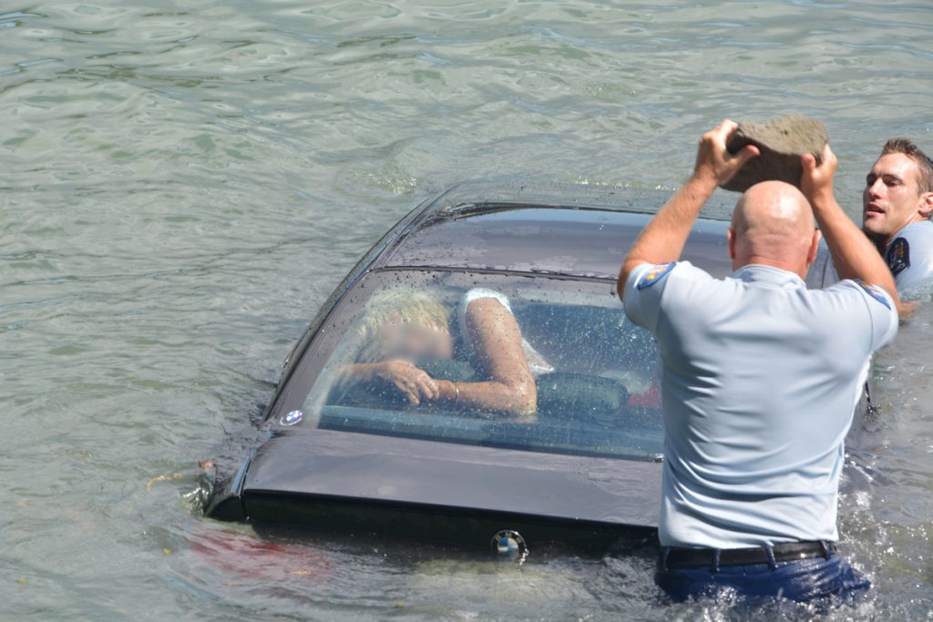 How To Escape From Sinking Car