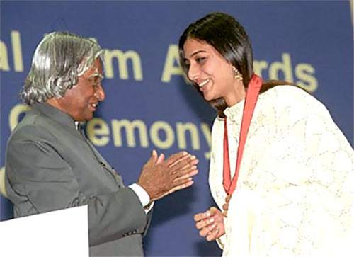 Tabu receiving a national award