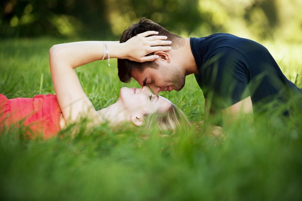 With 6 tips: renew your feelings with your life partner in 2020